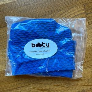 NEW *LIMITED EDITION* Iced Deep V Top - Booty by Brabants